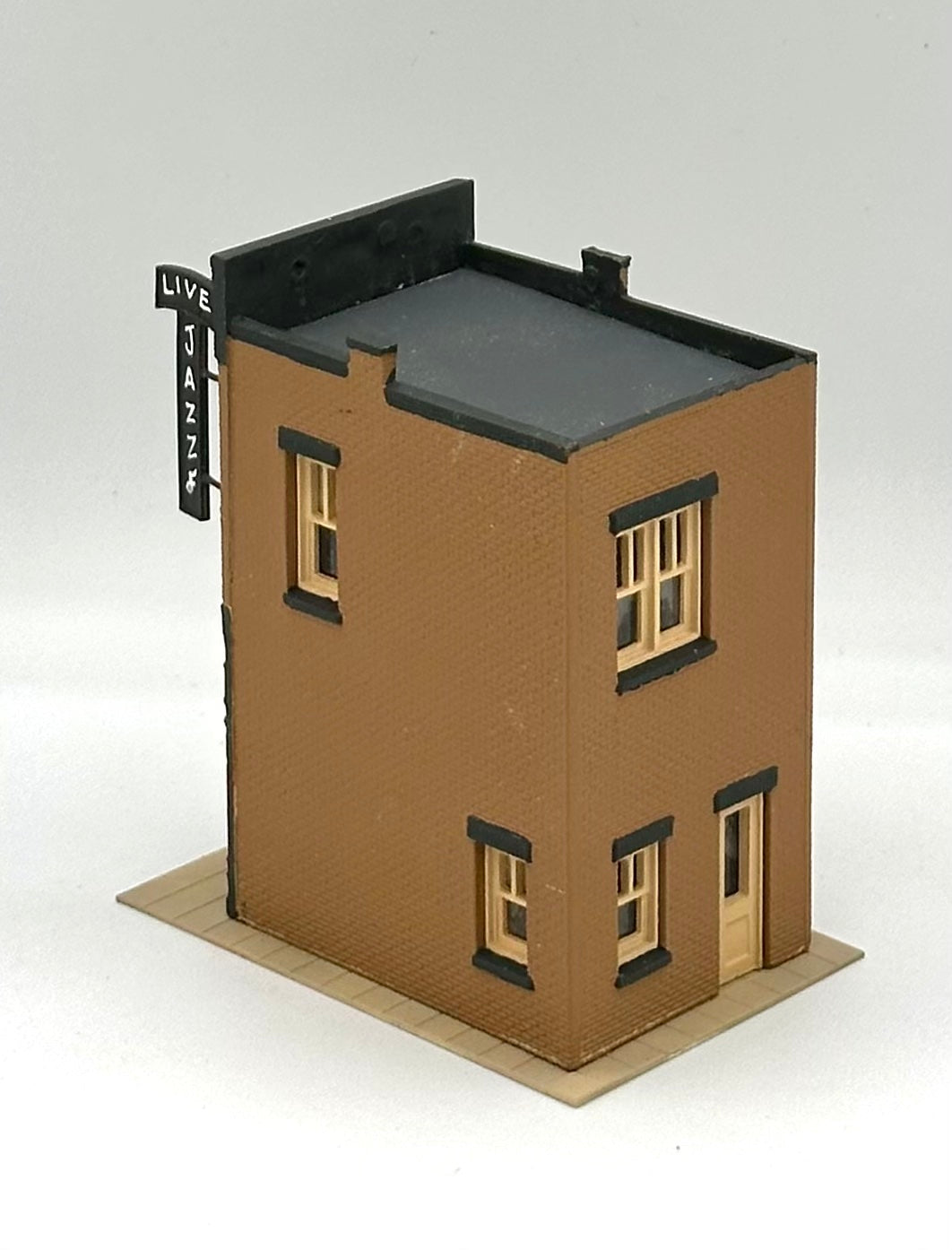 DPM HO Scale 2-Story " Live Jazz" Club Custom Painted Custom Painted, Fully Assembled.