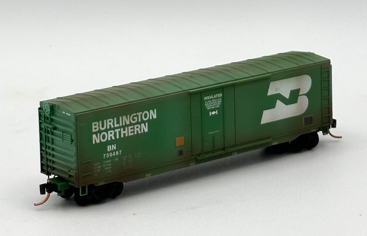 Micro Trains N Scale 038 44  200 Weathered Burlington Northern 50' STD Box Car