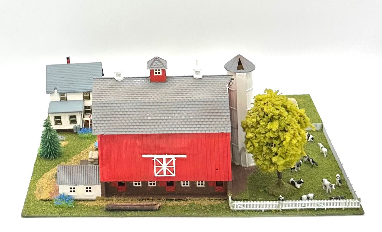 Model Power N Scale 1517 Custom Barn, Farm House, Silos's, Green Houses, Farm Yard Diorama