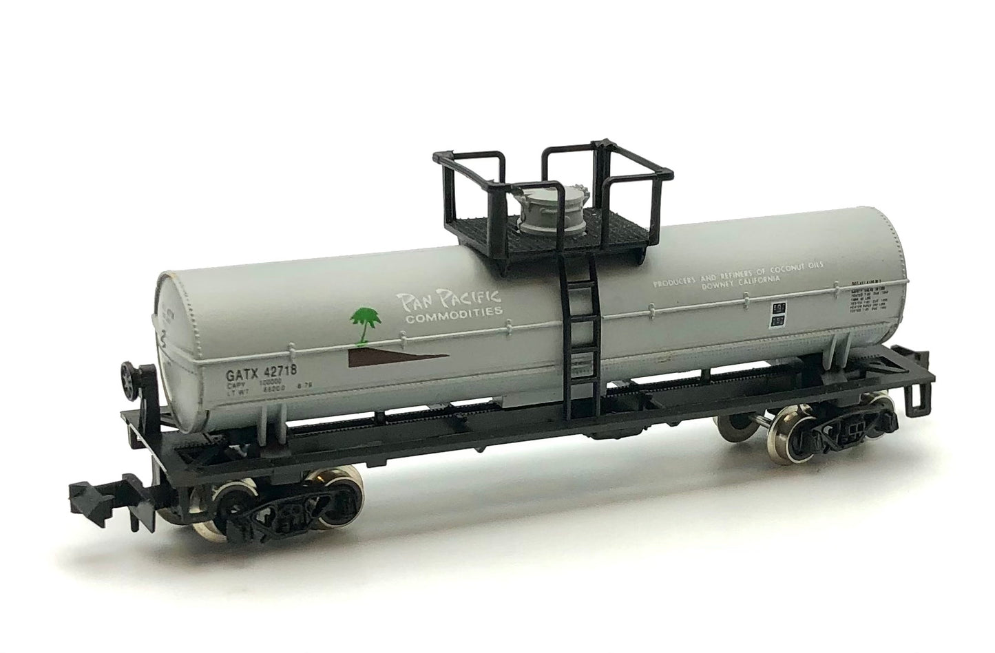 RivaRossi N Scale Pan Pacific Commodities 42' Single Dome Chemical Tank Car