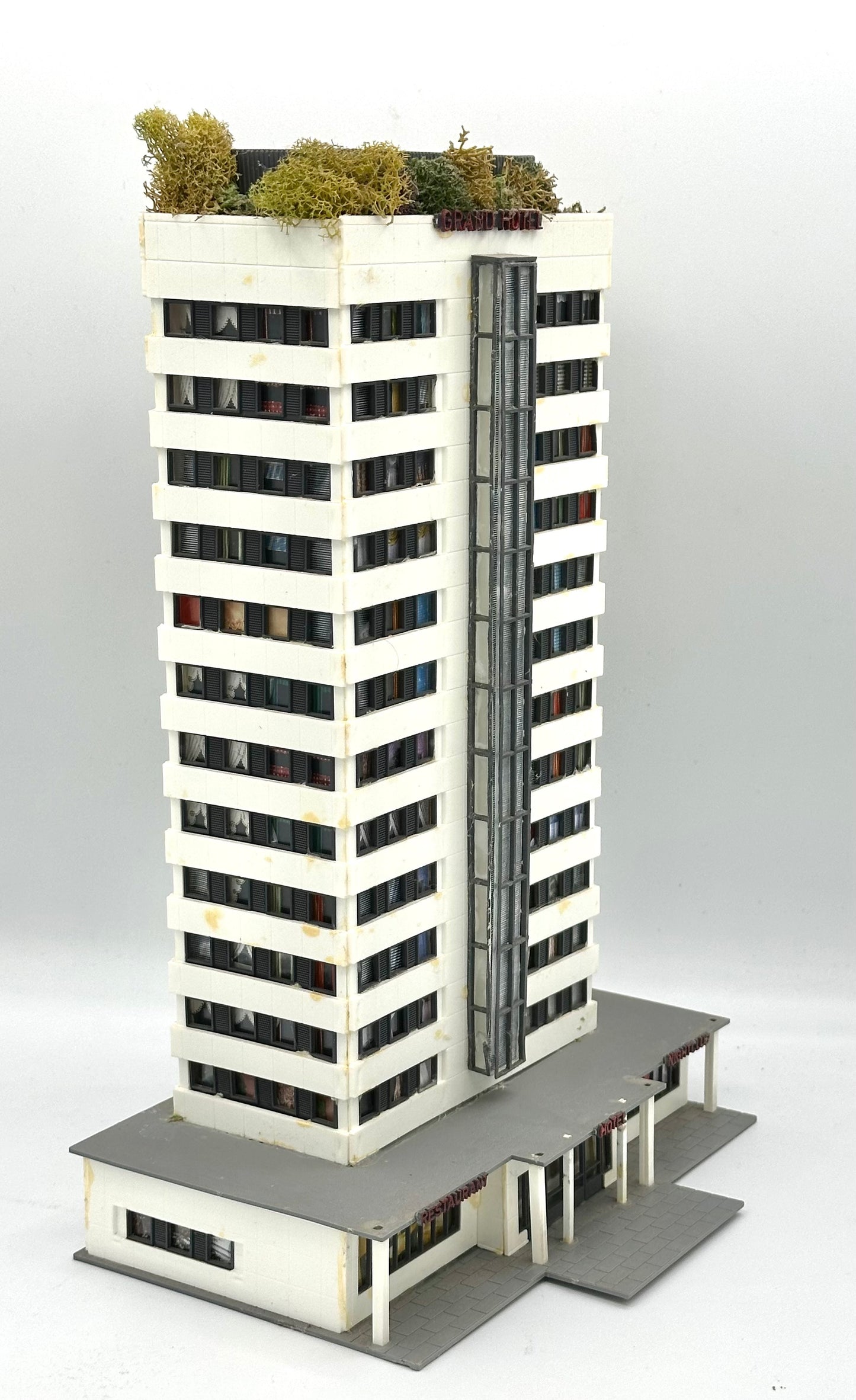 N Scale 13-Story Grand Hotel Fully Assembled