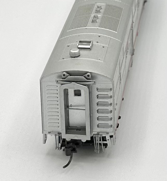 Lifelike HO Scale Burlington DC E8/E9 Locomotive 9924A