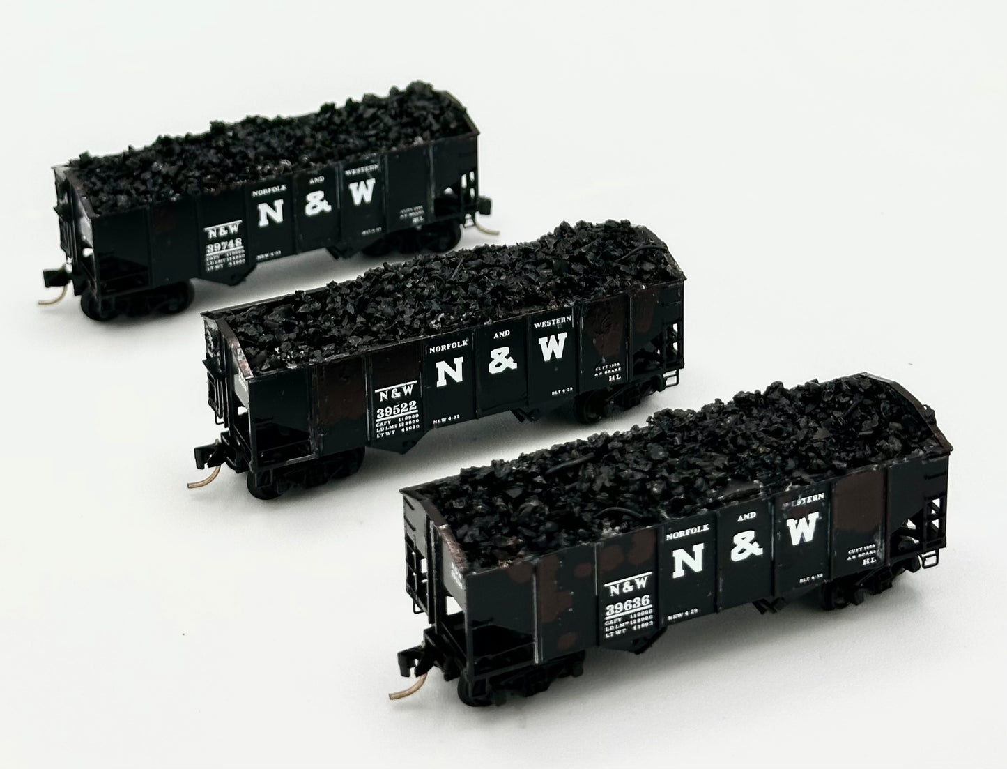 Micro Trains MTL 91012 N Scale Norfolk & Western 33' Twin Bay Hoppers 3 Car Pack