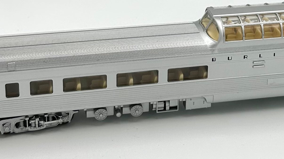 Walthers HO Scale Burlington Budd Vista Dome Coach