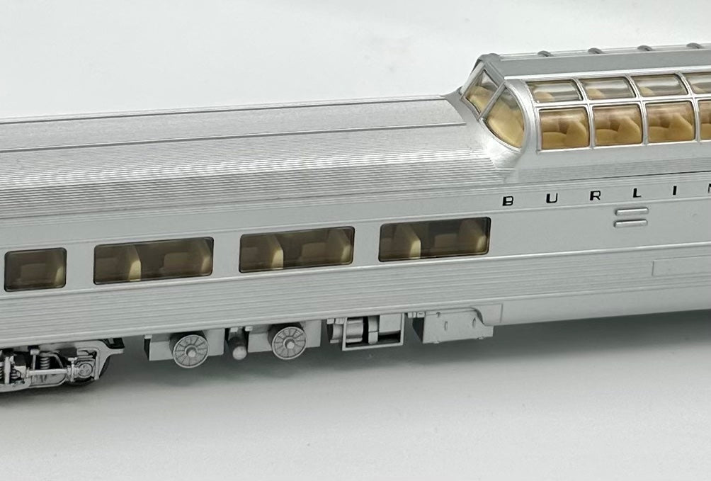 Walthers HO Scale Burlington Budd Vista Dome Coach