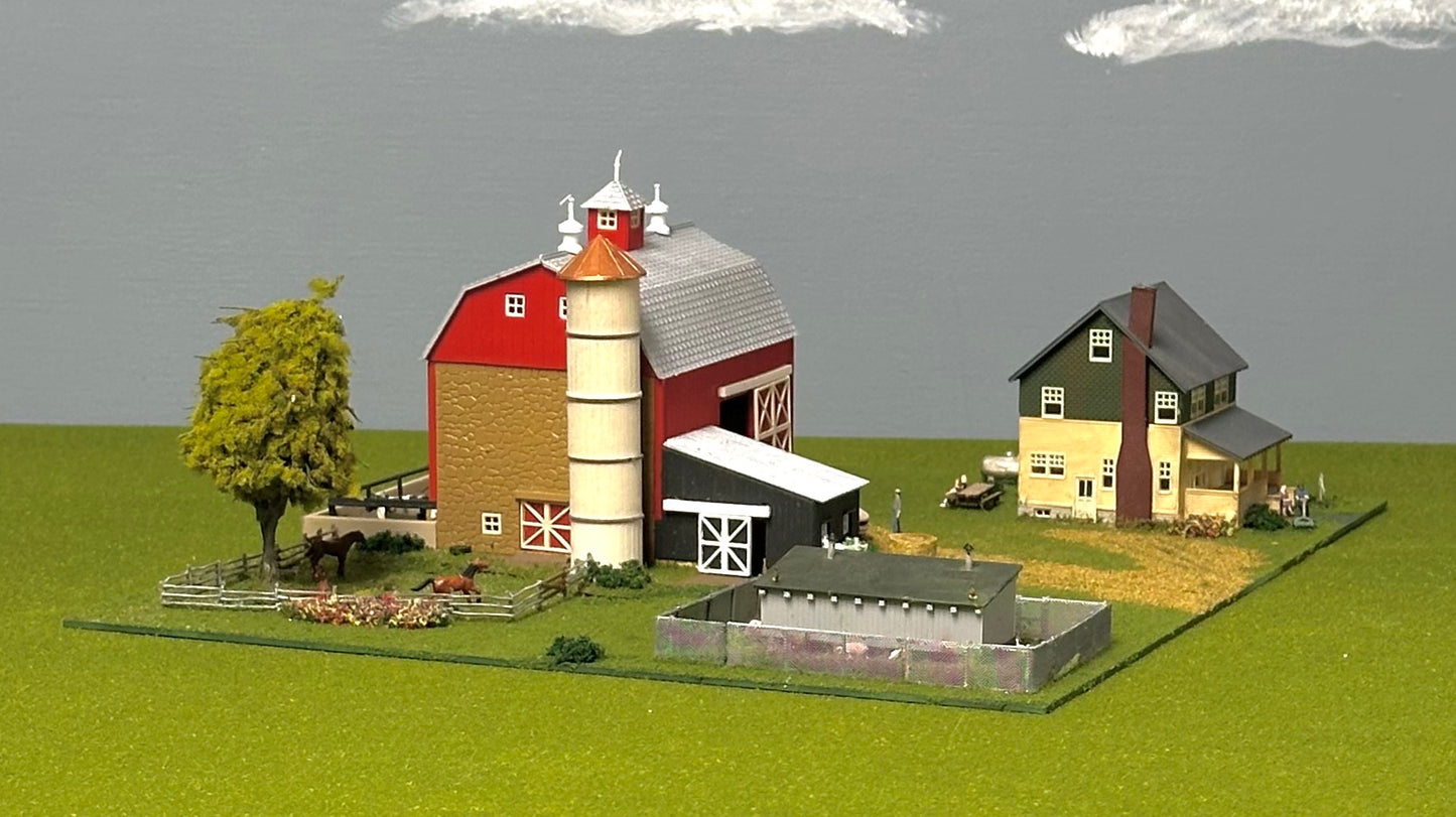 Model Power N Scale 1517 Custom Barn, Lighted Farm House, Chicken Coop, Fenced Fields, Farm Yard, Animals, Vehicles