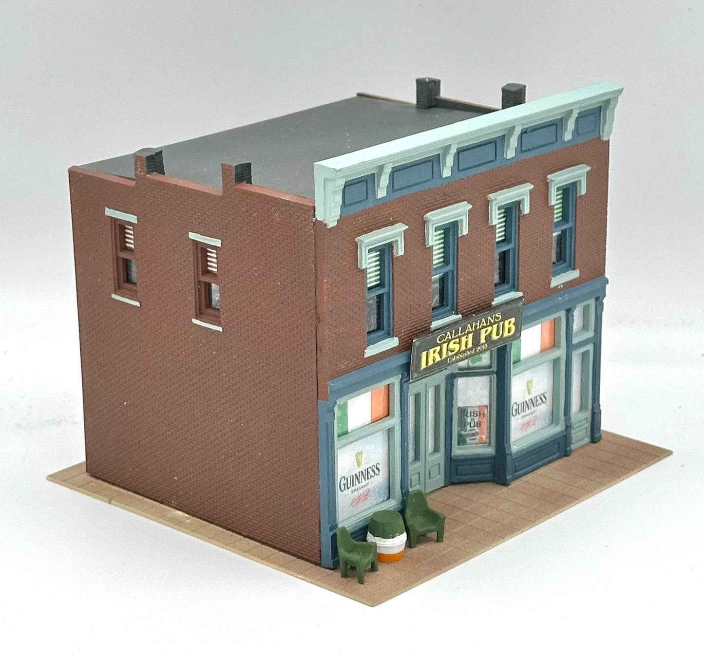 DPM Woodland Scenics HO Scale Custom Painted " Callahan's Irish Pub" Building