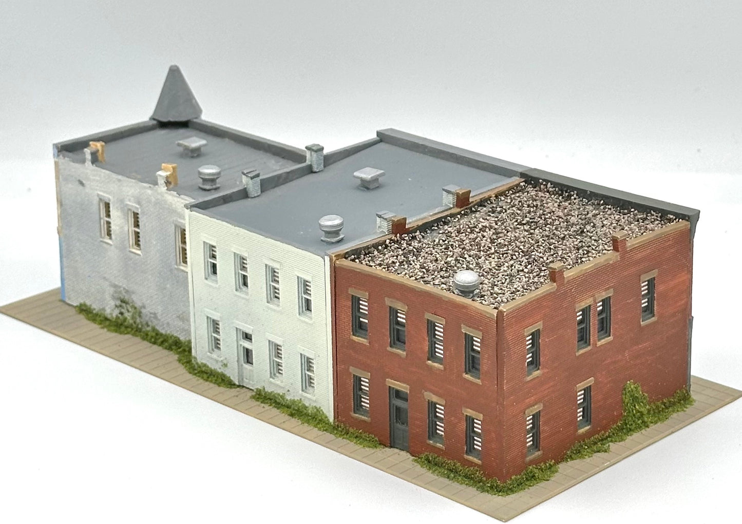 DPM N Scale 3 Custom Painted/Weathered Retail Shops Fully Assembled Diorama