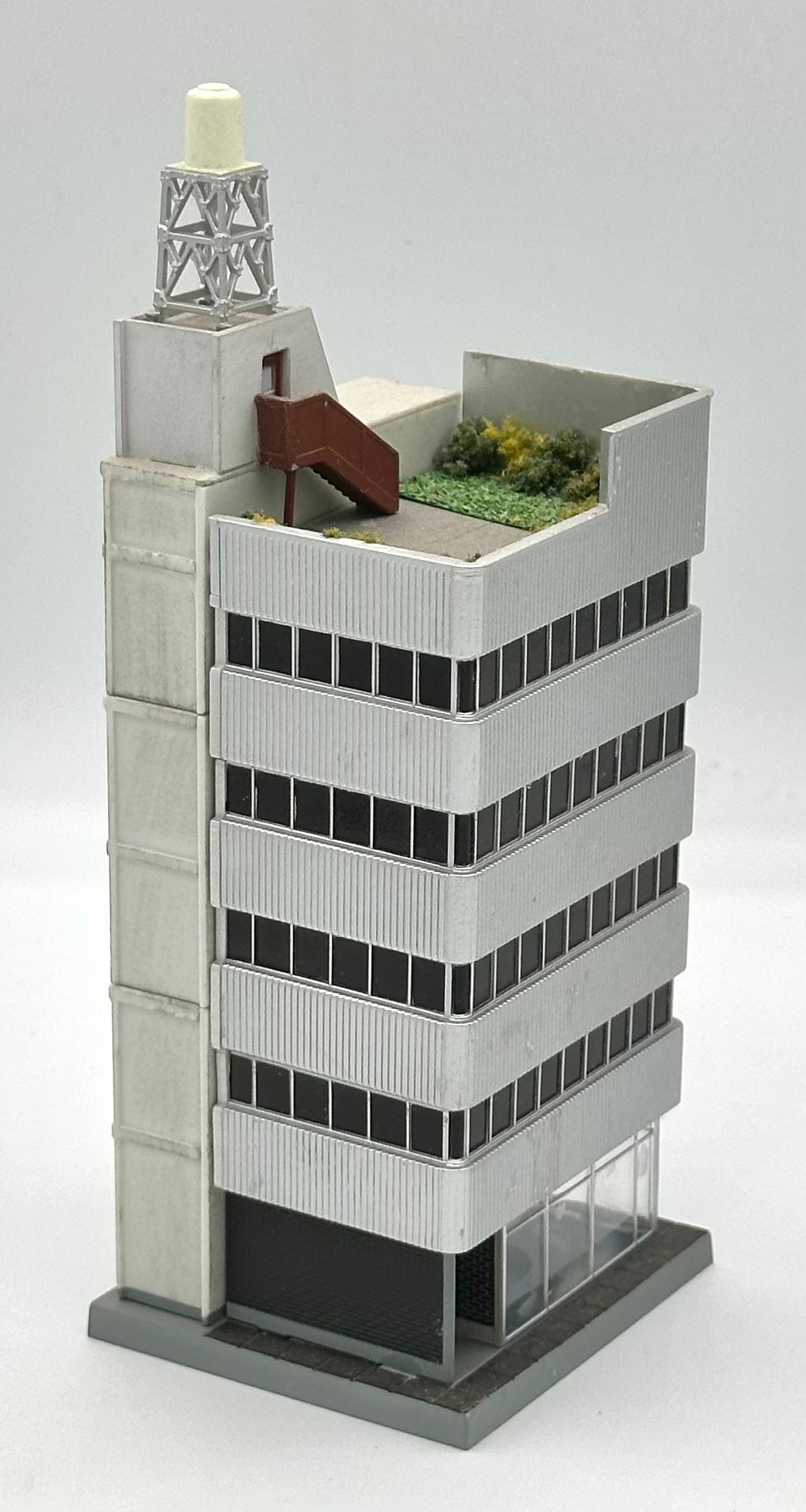 TomyTec N Scale 6-Story Office Block