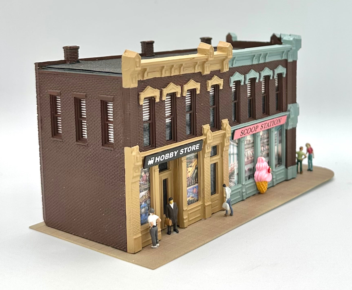 DPM 12100 HO Scale Fully Assembled Seymour Block " Hobby Store/Scoop Station" Lighted