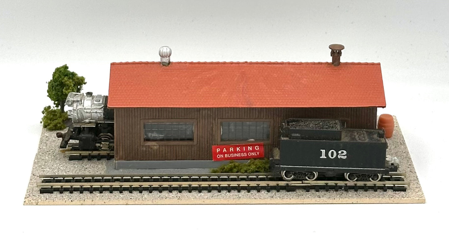 N Scale Custom Built Locomotive Maintenance Shed + Dummy Engine/Tender Diorama.