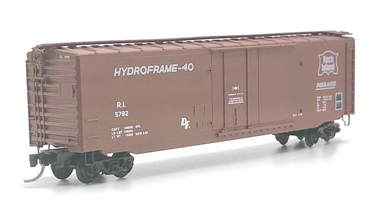 Micro Trains MTL N Scale 32290 Rock Island 50' STD. Boxcar Plug Door