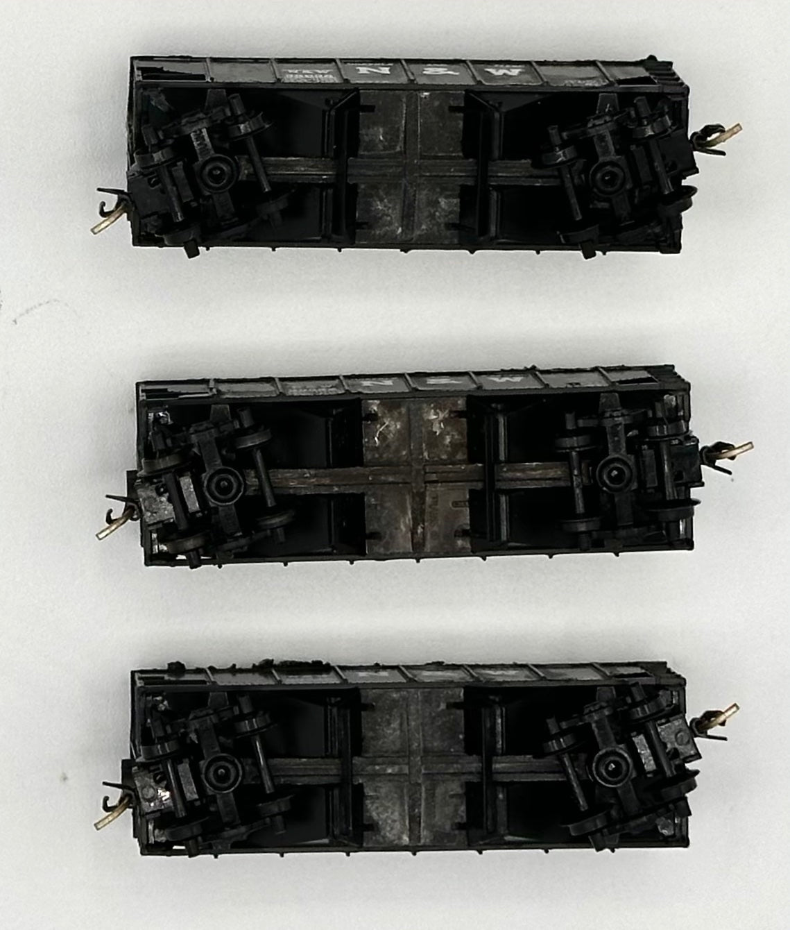 Micro Trains MTL 91012 N Scale Norfolk & Western 33' Twin Bay Hoppers 3 Car Pack