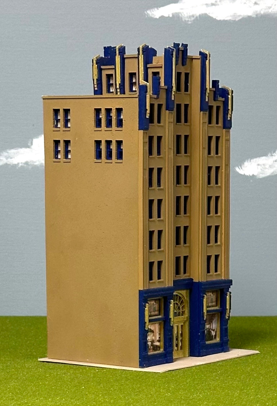 Lunde Studios NK-11 N Scale 8-Story Century Plaza,Fully Assembled , Lighted,