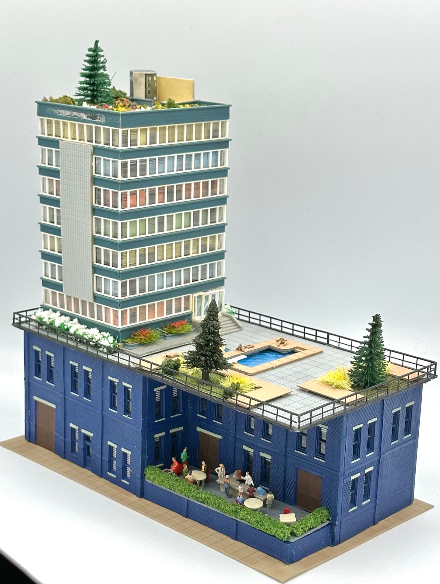 Unique One-Of-Kind N Scale Custom Built/Painted a 9-Story Tower " Grand Hotel" Fully Assembled