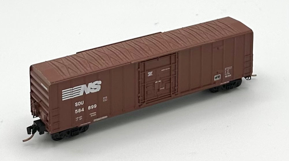 MicroTrains MTL N Scale 511 00 040 Norfolk Southern 50' Rib Side Box Car Plug Door