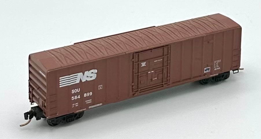 MicroTrains MTL N Scale 511 00 040 Norfolk Southern 50' Rib Side Box Car Plug Door