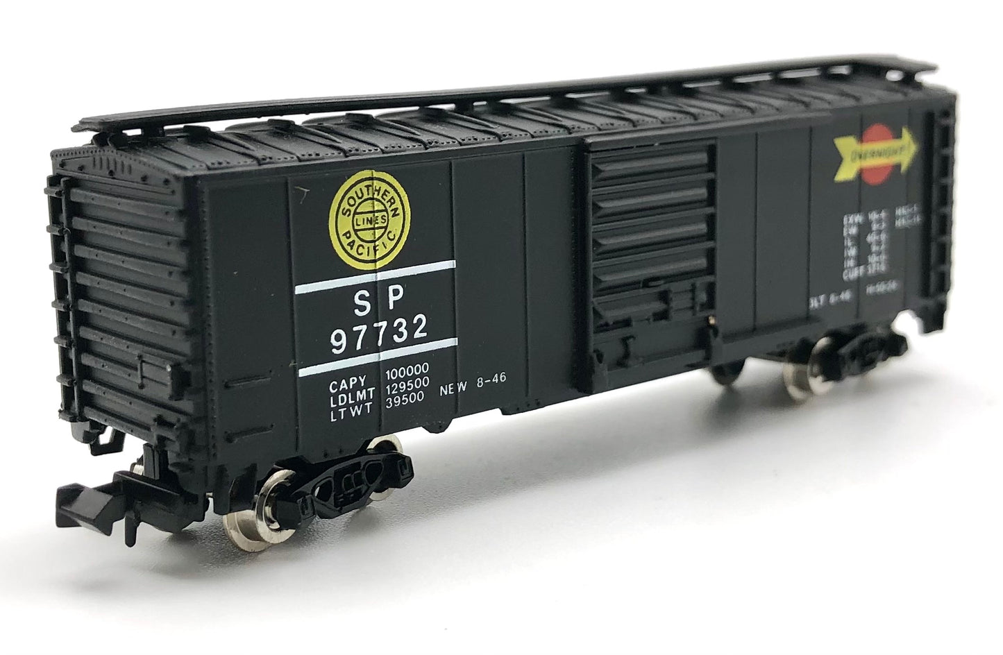 Model Power N scale Southern Pacific 40' Overnight Boxcar SP97732