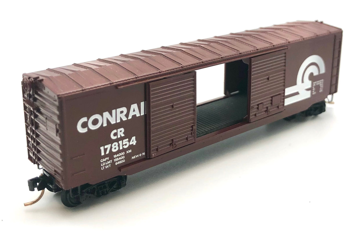 Micro Trains MTL N Scale Conrail 50' STD. Boxcar w/o Roof Walkway Double Door