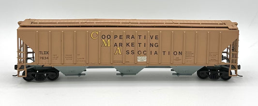 Athearn HO Scale 3 Bay Covered Hopper "Coperative Marketing Association" TLDX7634