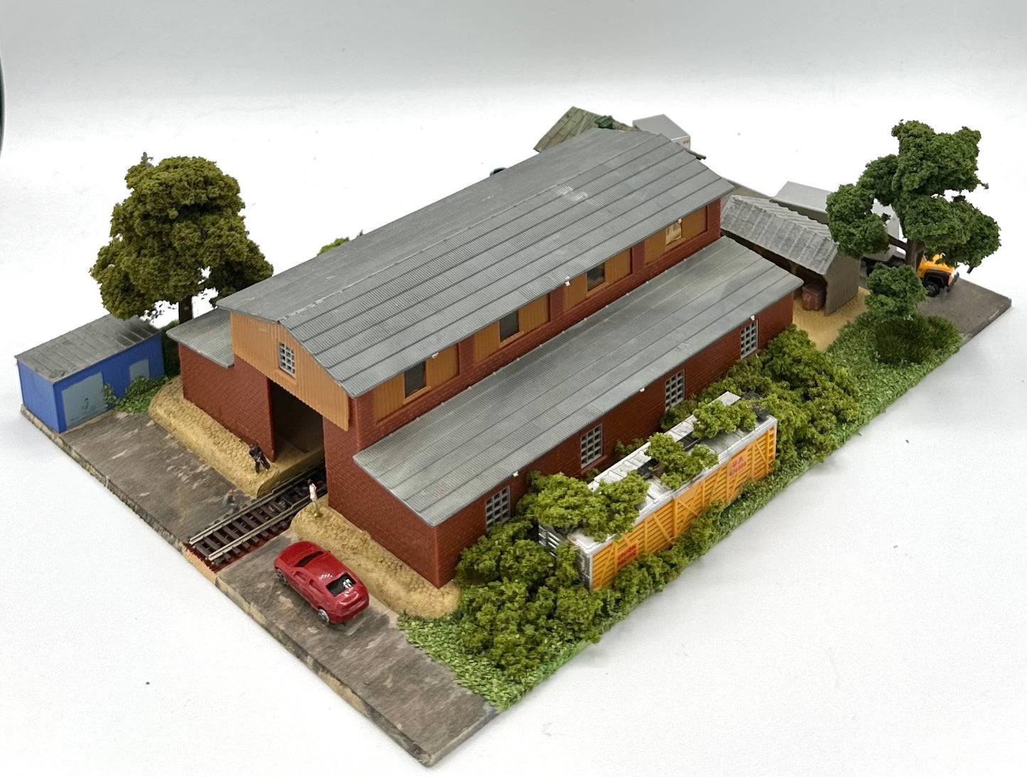 N Scale Custom Built Engine Maintenance Shed + Out Buildings Diorama