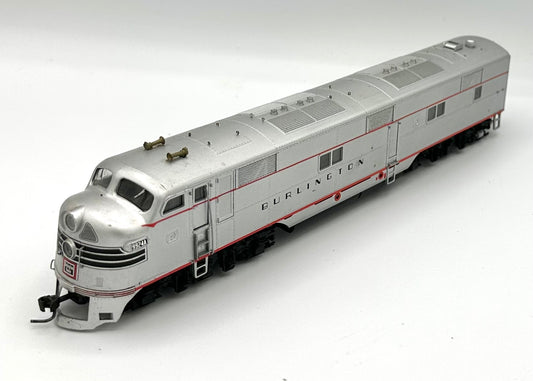 Lifelike HO Scale Burlington DC E8/E9 Locomotive 9924A