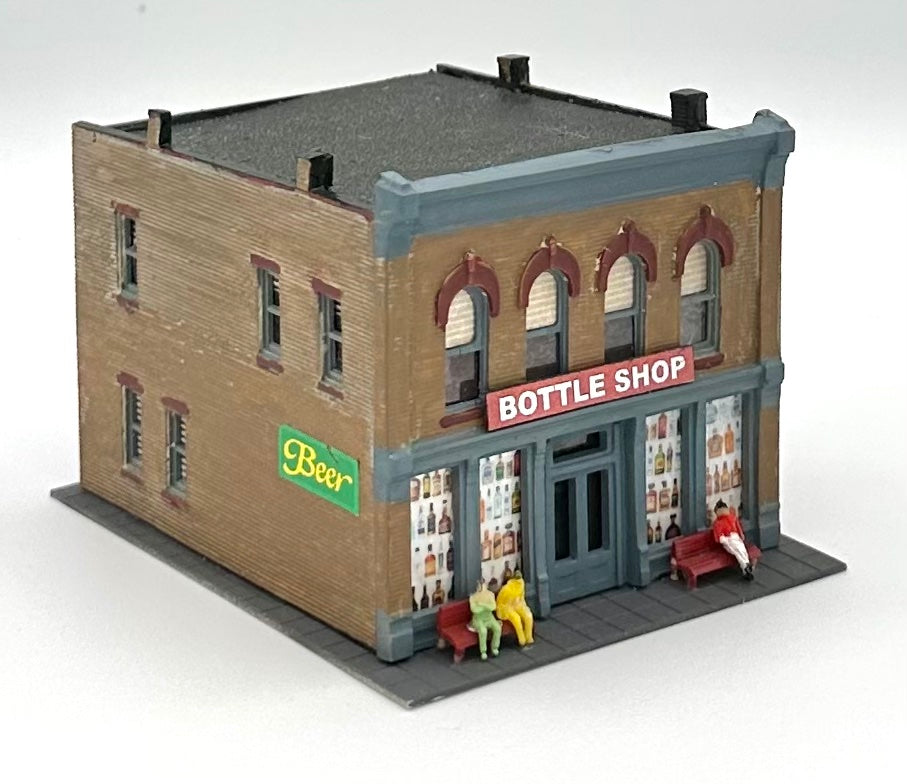 Woodland Scenics DPM N Scale Custom Weathered 2 Story Building "Bottle Shop"