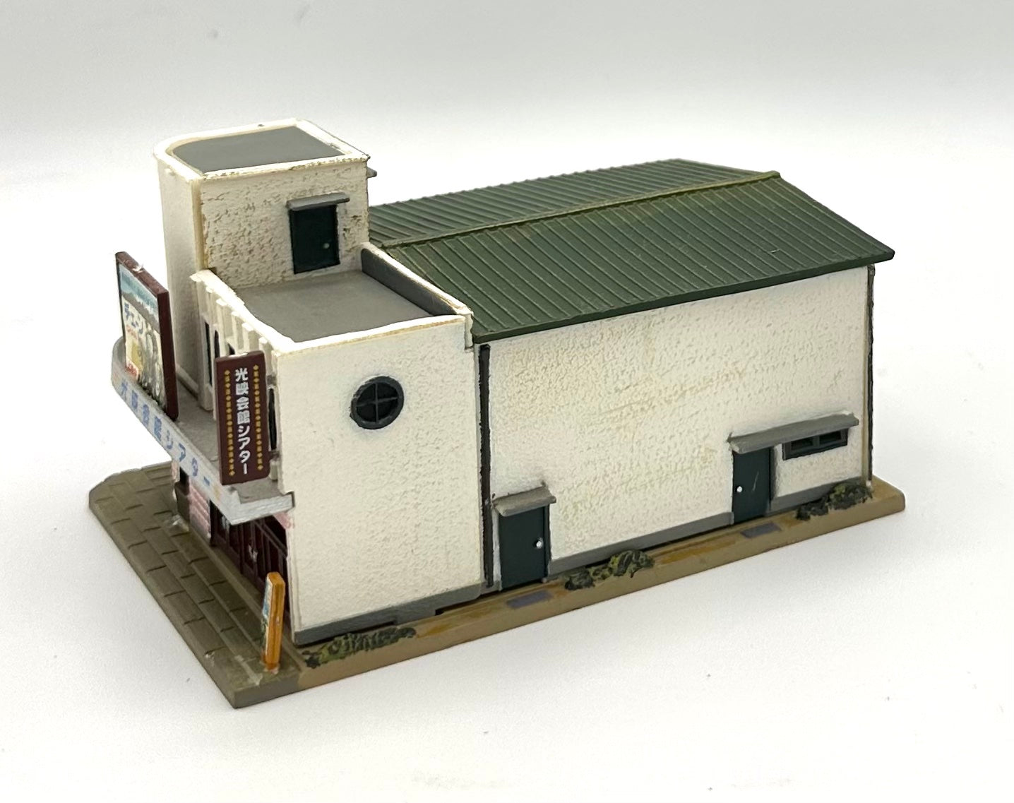 TomyTec N Scale 038-2 Weathered Japanese Style Main Street Cinema