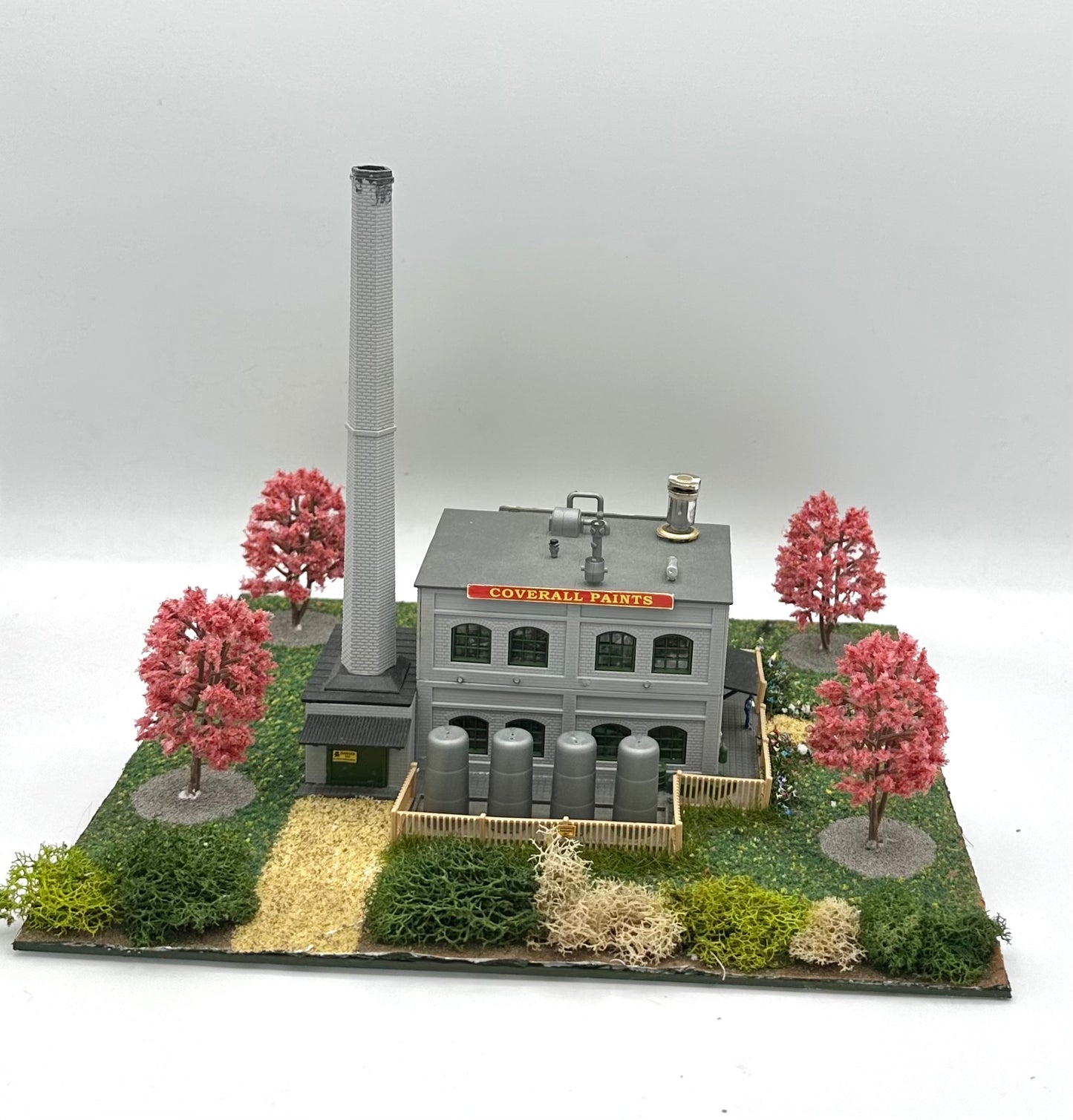 Model Power 1566 N Scale Custom "Coverall Paints" Diorama