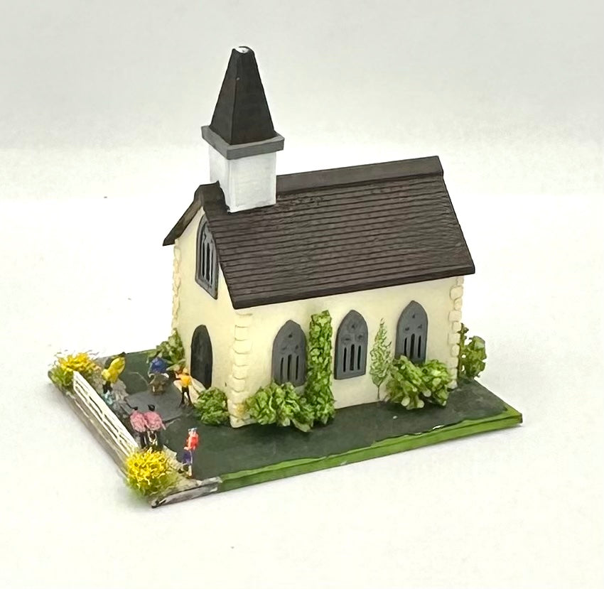 Bachmann N Scale Landscaped Country Church Lighted Diorama