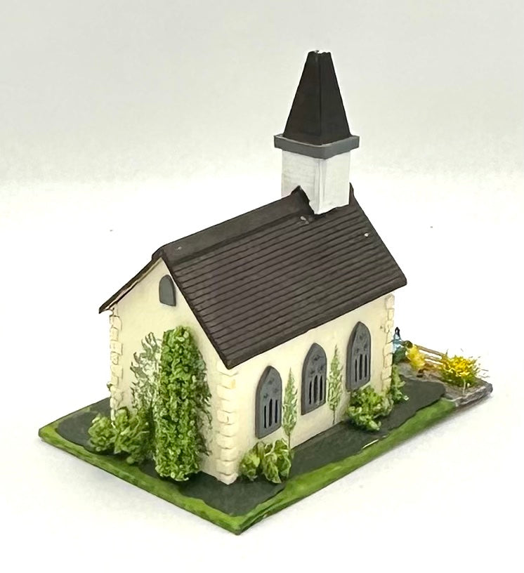 Bachmann N Scale Landscaped Country Church Lighted Diorama