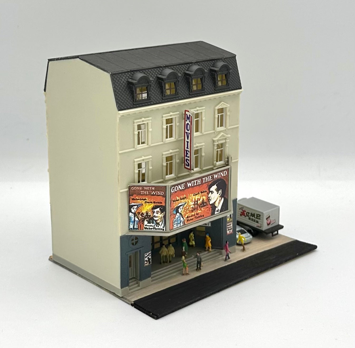 Pola N Scale Custom 5-Story  Cinema Diorama