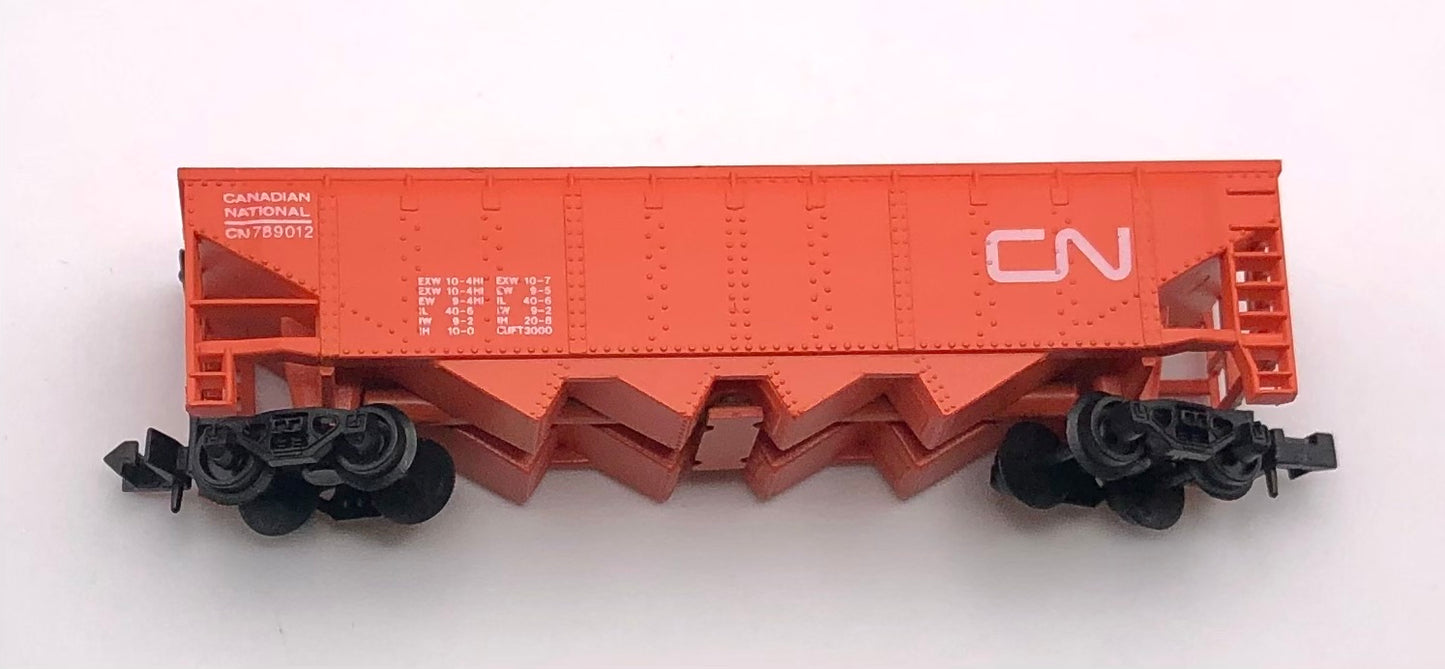 Model Power N scale 3425 Canadian National Rivet side Open Hopper CN789012