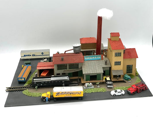 Pola N Scale Custom 1/2/3 Story  Industrial Buildings "Tomson & Co." Industrial complex Diorama