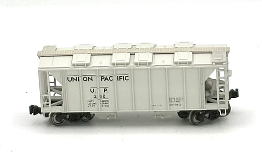 Kato N Scale Union Pacific 2 Bay Covered Hopper Freight Car