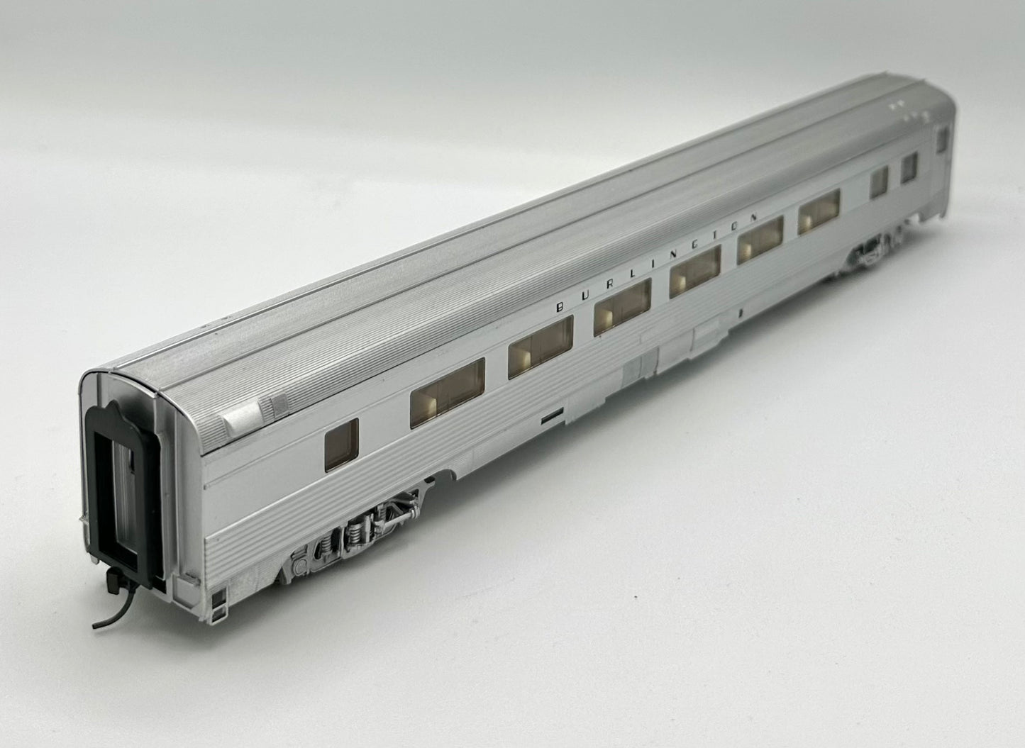 Walthers HO Scale Burlington Large Window Configuration Coach