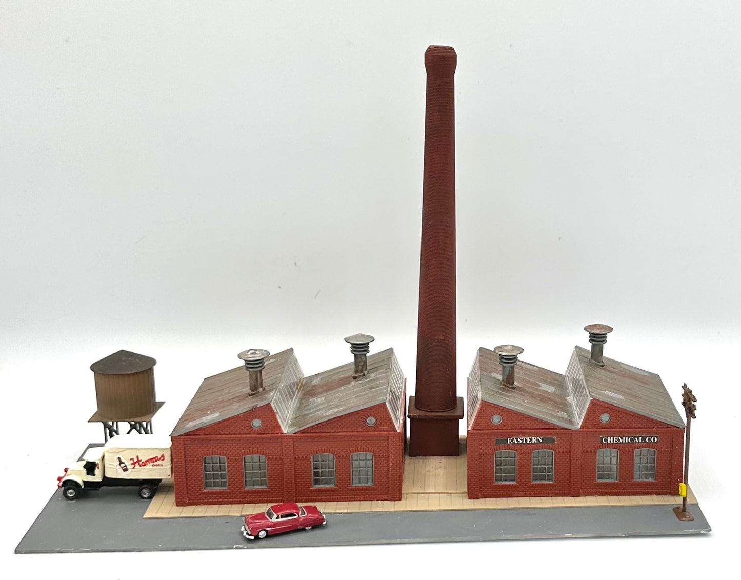 Pola N Scale Custom  Industrial Building Eastern Chemicals Lighted Diorama