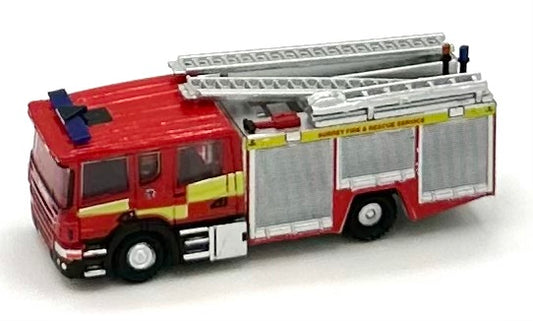 Oxford N Scale Die Cast Fire Truck With Ladders,