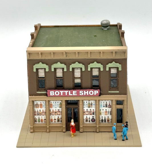 DPM N Scale Custom Painted 2 Story Building "Bottle Shop" Lighted