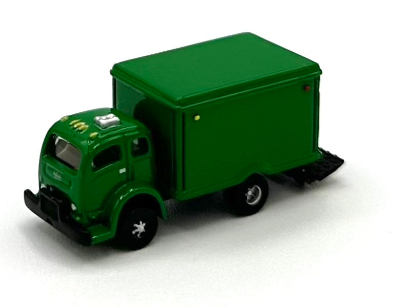 CMW N Scale Die Cast  Green Delivery Box Truck with Tail lift