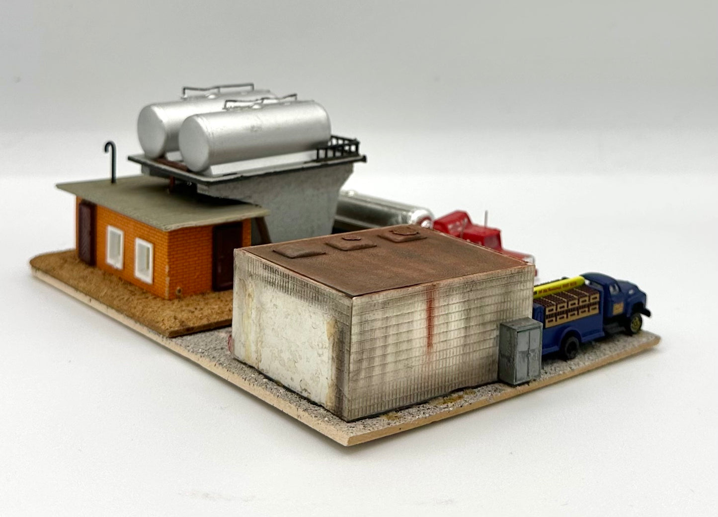 N Scale Custom Painted /Weathered  Gas Station/Depot Diorama