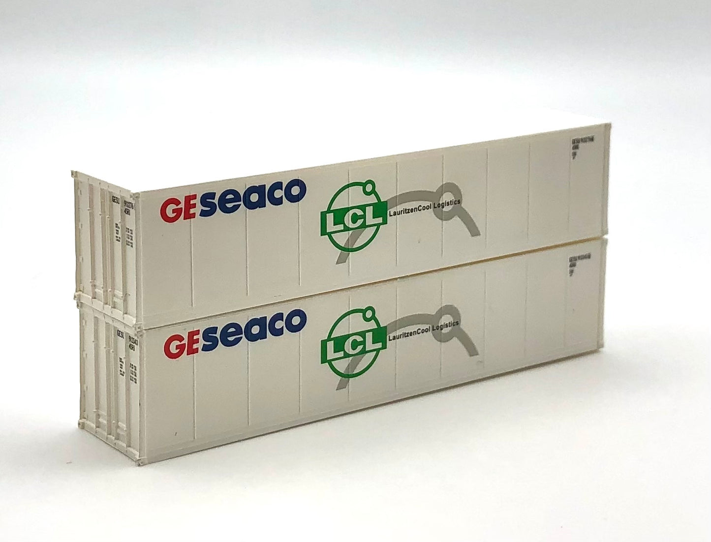 Deluxe N Scale GESEACO 40' Paneled Refrigerated Containers 2 pc