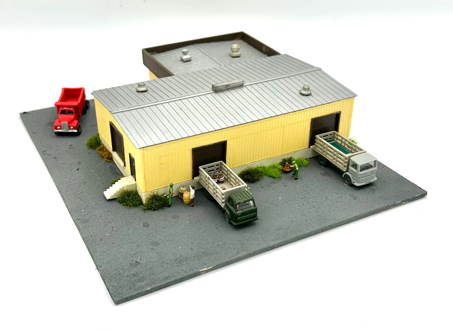 N Scale Custom, Industrial Warehouse  Diorama