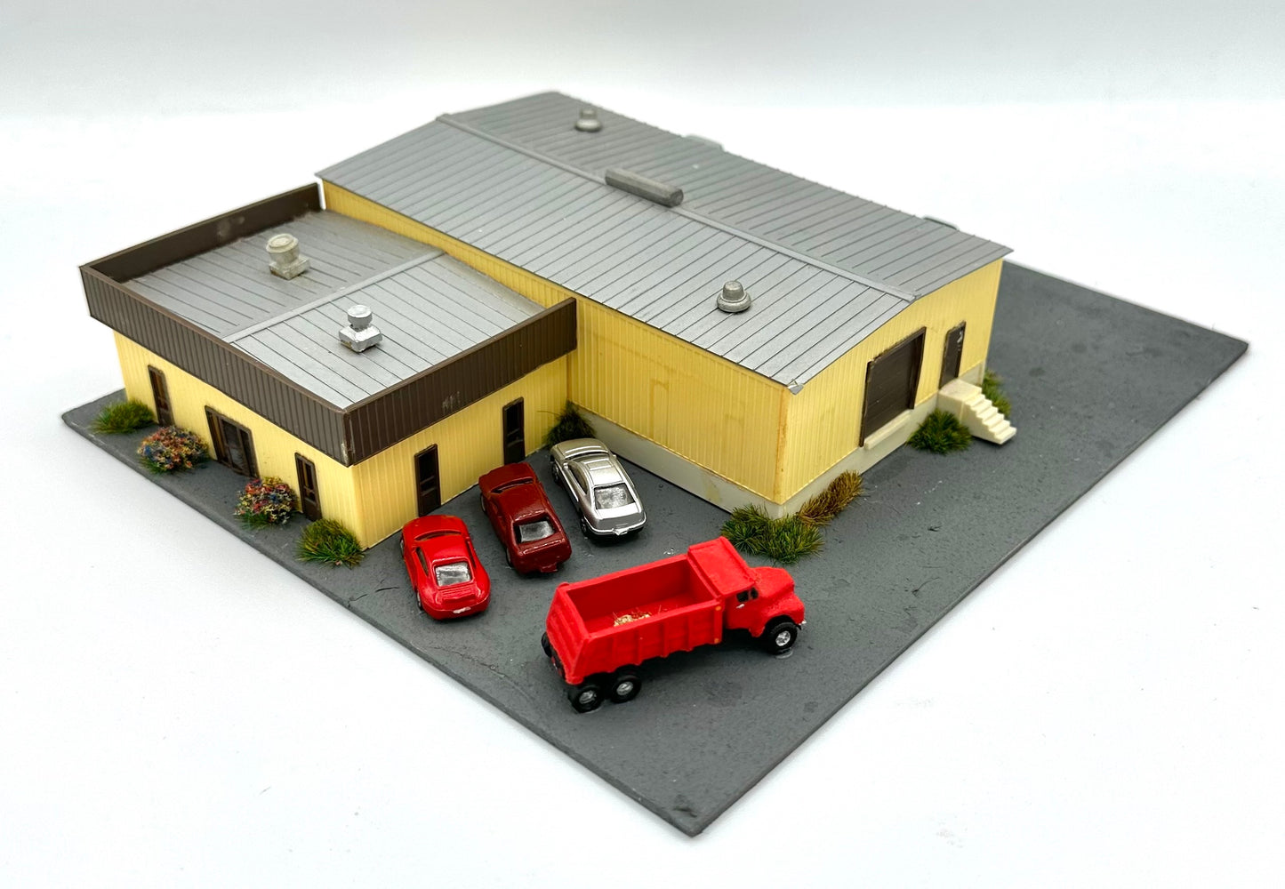 N Scale Custom, Industrial Warehouse  Diorama