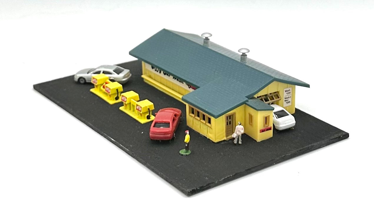 Bachmann N Scale  Car Wash And Gas Station Diorama