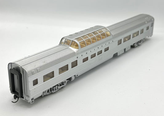 Walthers HO Scale Burlington Budd Vista Dome Coach