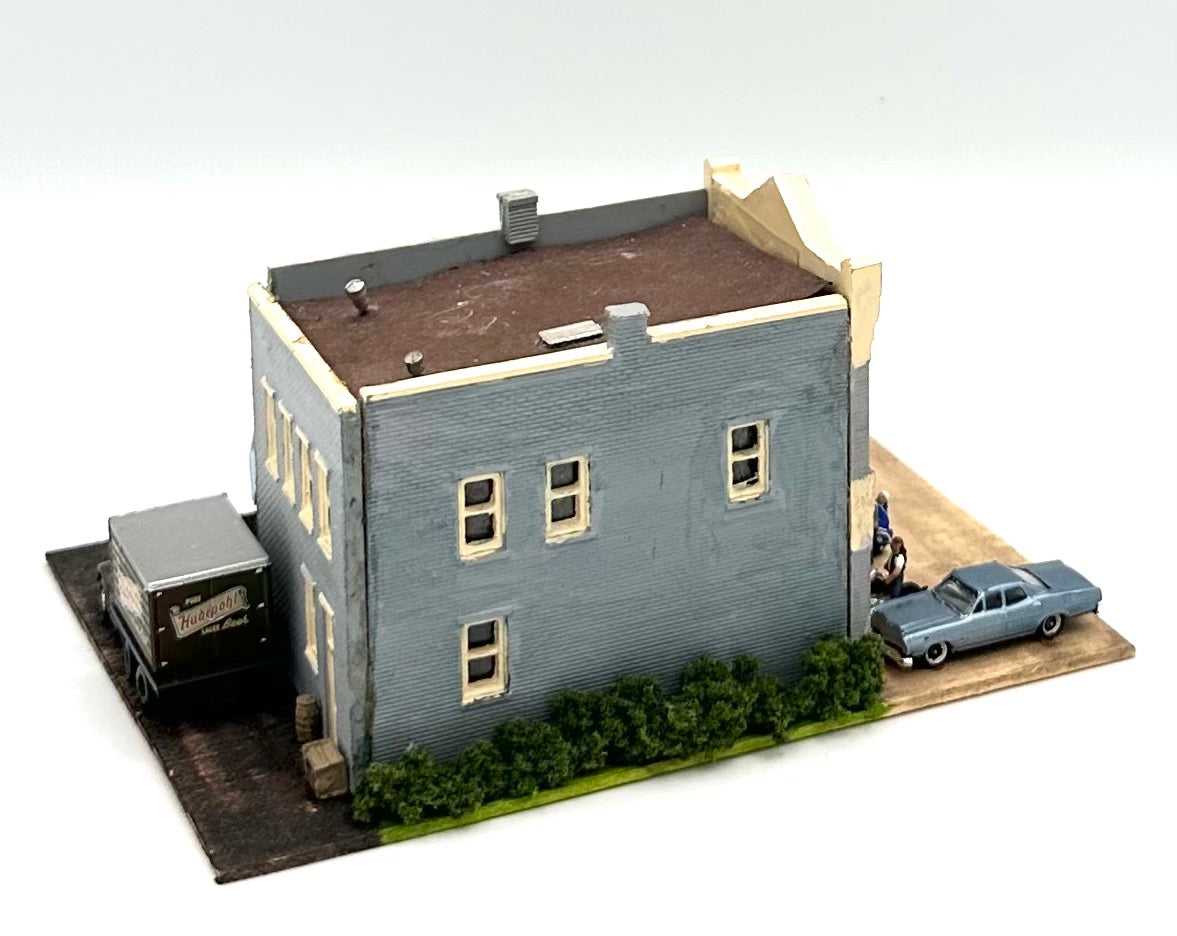 Woodland Scenics DPM, N Scale Custom Weathered 2 Story "BlueNote Lounge" Diorama