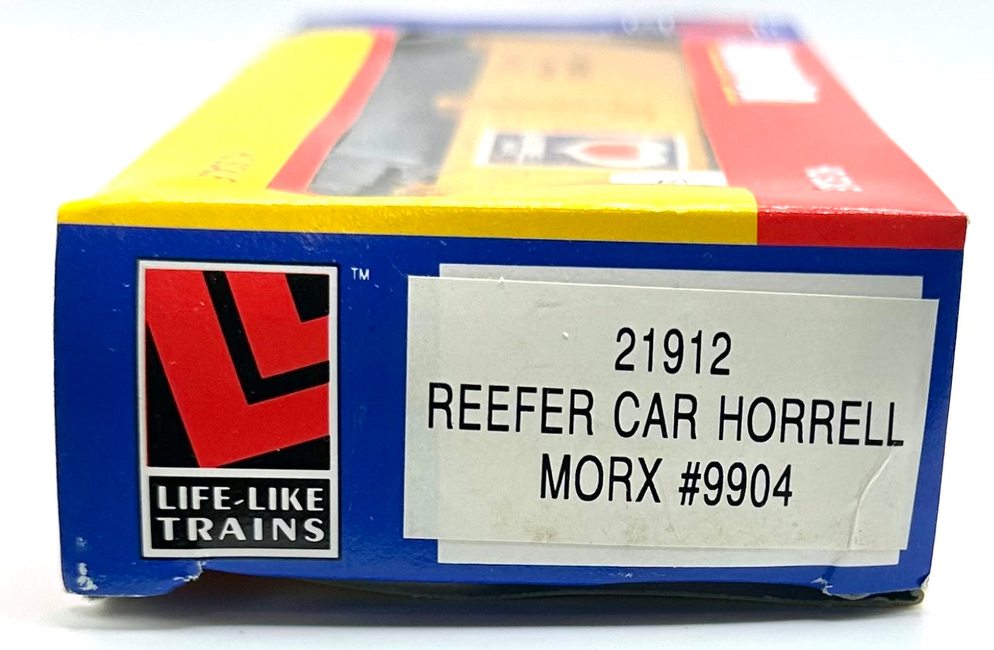 LifeLike HO Scale 21912  Morrell Meats Wood Sheathed Reefer Car.