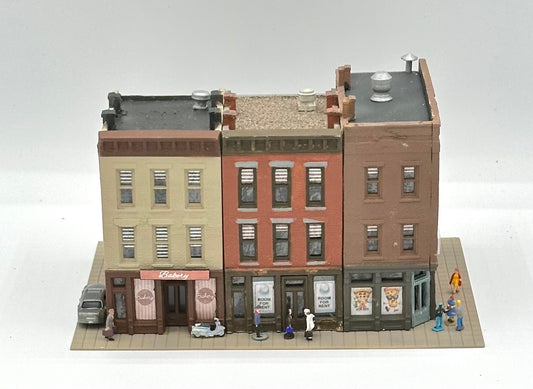 DPM N Scale 3 Custom  Built/Painted 3 Story Downtown Street Block Fully Assembled New Diorama.