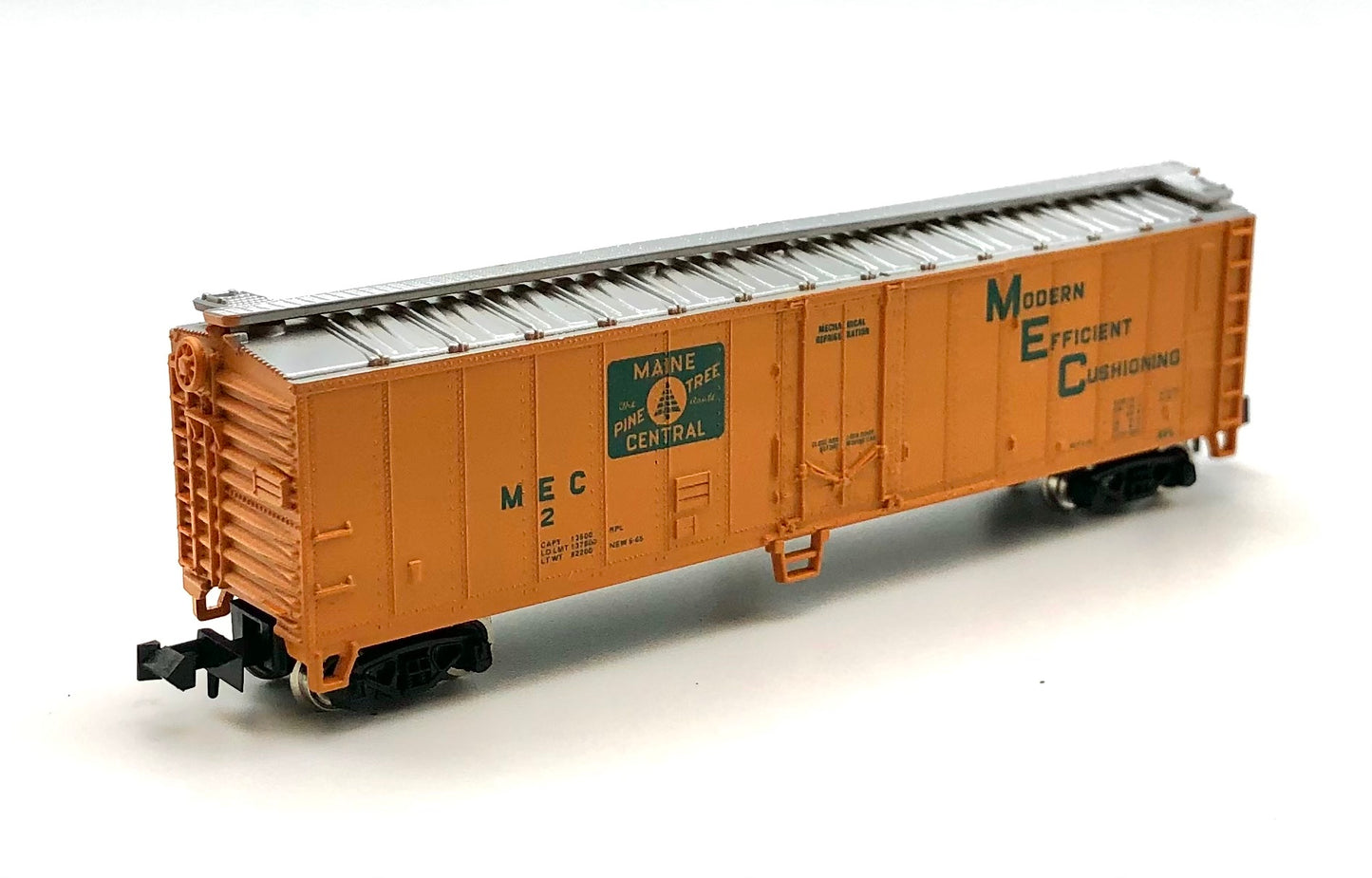 Atlas  N Scale 3656-2.5 Maine Central  50' Mechanical Reefer MEC 2